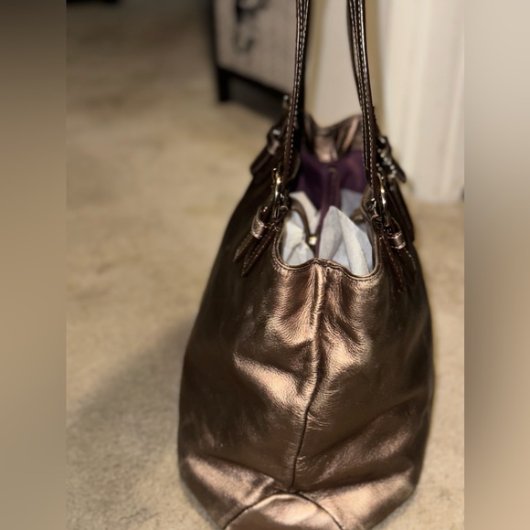 Coach Soho Leather Tote Metallic Gold Handbag/ Purse w/ purple hue &interior•EUC - Picture 6 of 9